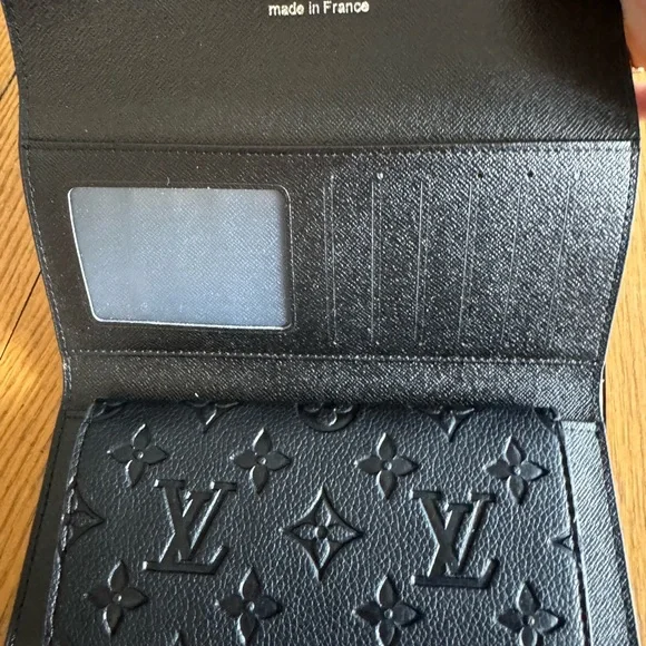 Designer style Black Monogram Wallet - Picture 3 of 7